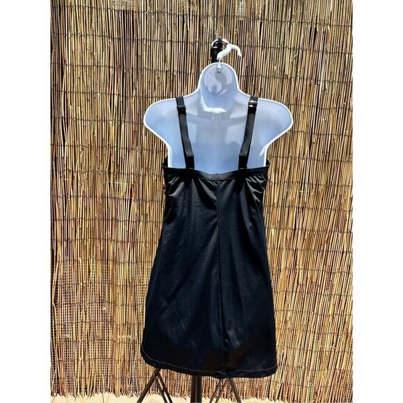 Maxine of Hollywood Skirted One Piece Floral Pink Green Black White Size 12 - Picture 2 of 9